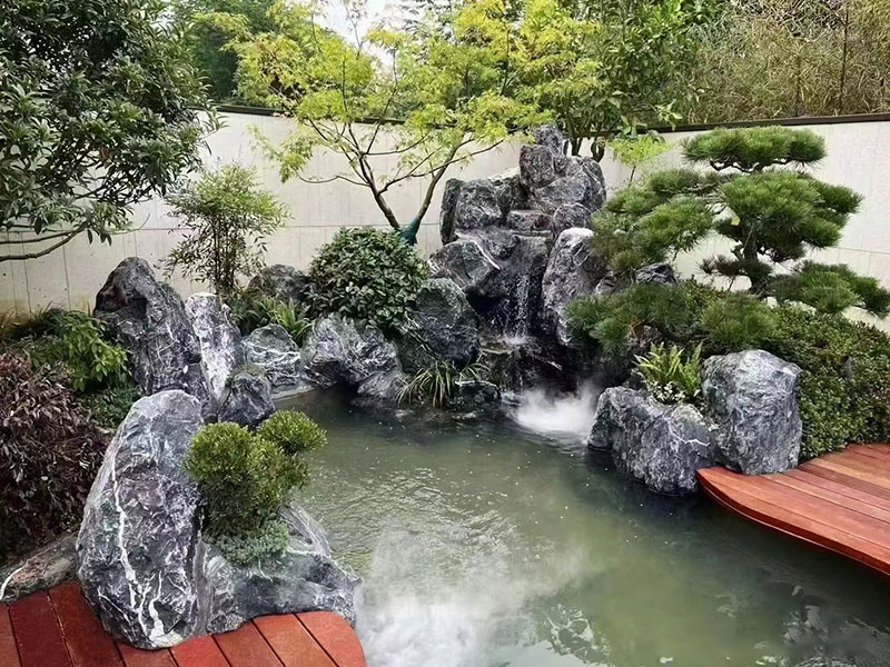 水泥假山魚池